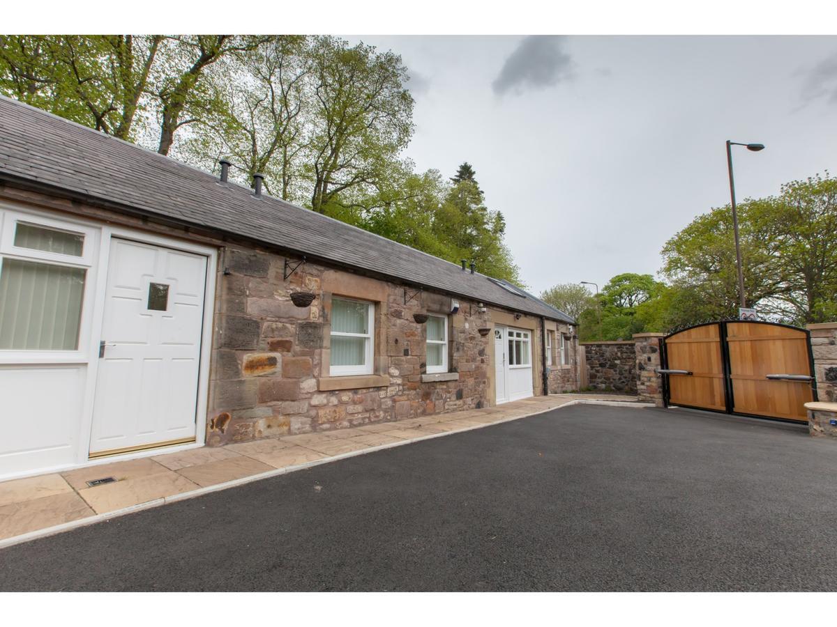 Historic Stone Built 4Br Cottage For 8 W/Parking Edimburgo Exterior foto